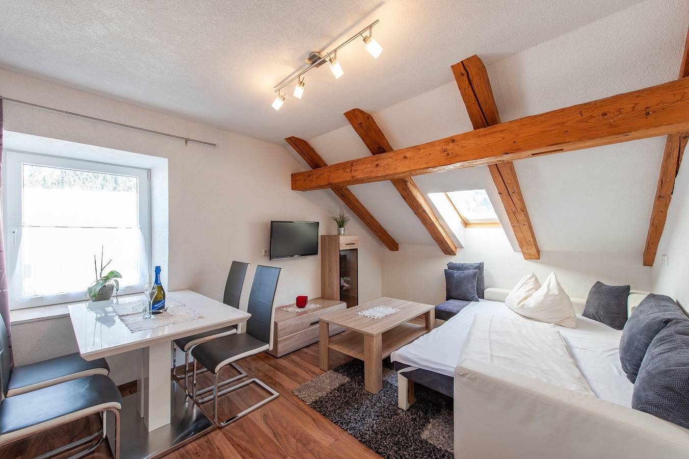 Ganze Ferienwohnung, Appartement 204 in Lechtaler Alpen, Bichlbach