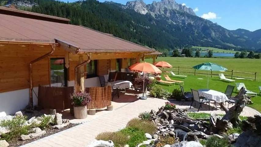 Ferienhaus für 4 Personen, mit Terrasse und Garten sowie Sauna in Tannheimer Tal