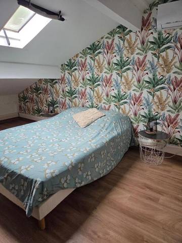 Gîte pour 6 personnes, avec sauna et jacuzzi ainsi que piscine et jardin à Crémieu