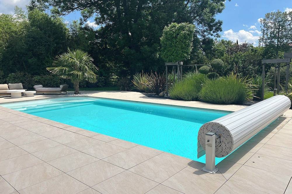 Jolie maison avec piscine privée, au calme, à 20 minutes de Lyon in Dardilly, Lyon et ses environs