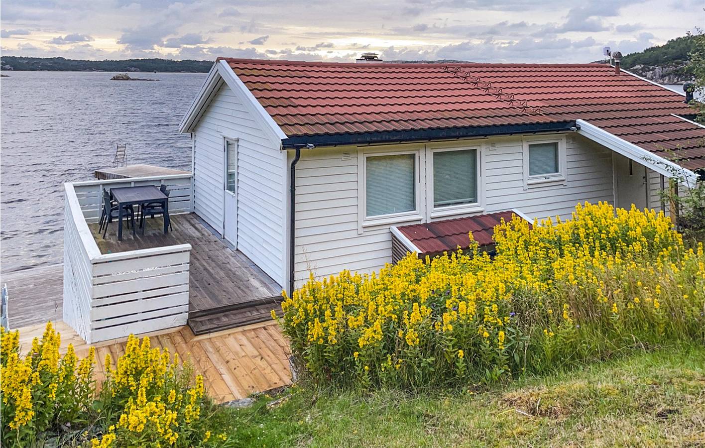 Ferienhaus für 5 Personen mit Terrasse in Fitjar