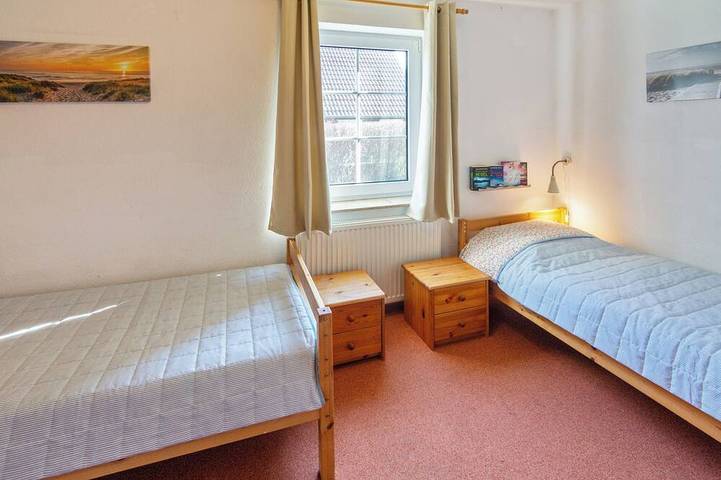 Ferienhaus für 6 Personen, mit Garten und Terrasse sowie Sauna in Neßmersiel - 4