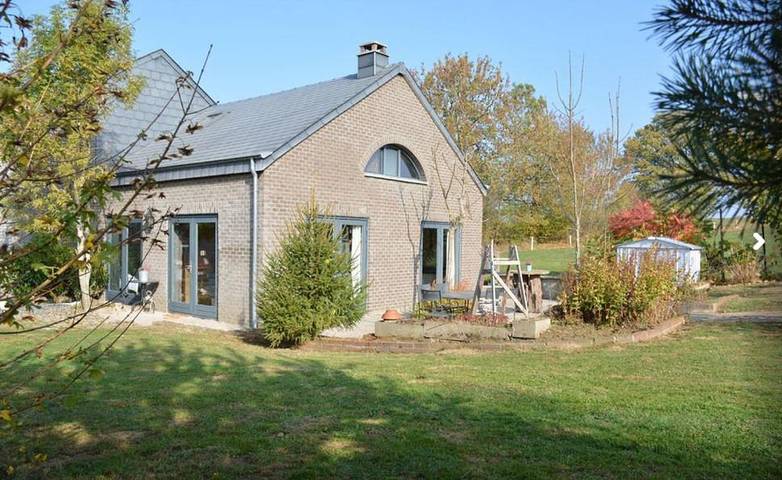 Location de vacances pour 4 personnes, avec jardin dans Beausaint - 2
