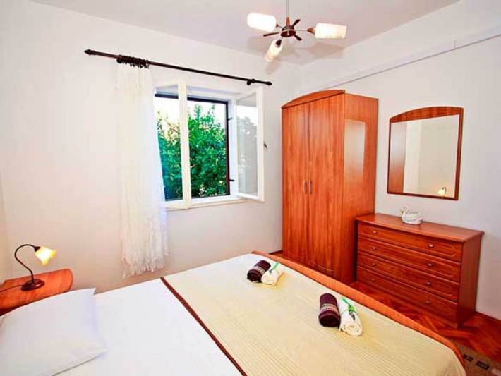 Appartamento intero, Apartments Darija Supetar - Two Bedroom Apartment with Terrace in San Pietro di Brazza, Brac
