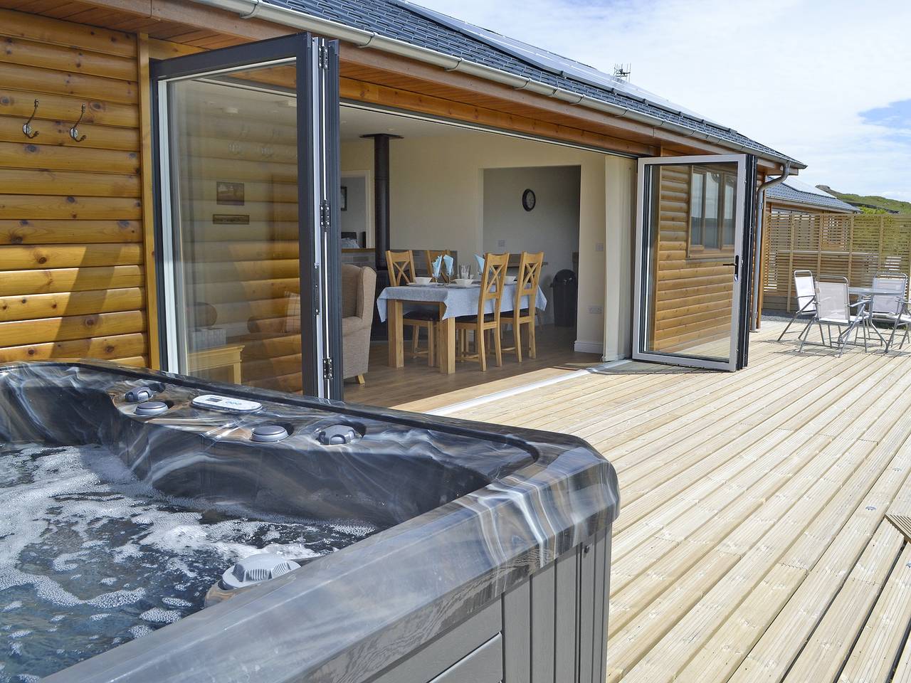 Bluebell Lodge in Powys