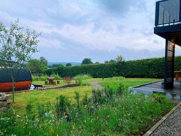 Gîte pour 4 personnes, avec jardin ainsi que sauna et vue dans Ovifat