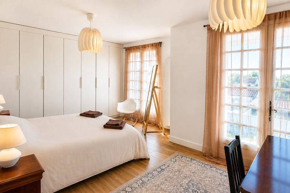 Grande maison - Vacances en famille - La Rochelle et Île de Ré – 10 personnes in Puilboreau, Région de La Rochelle