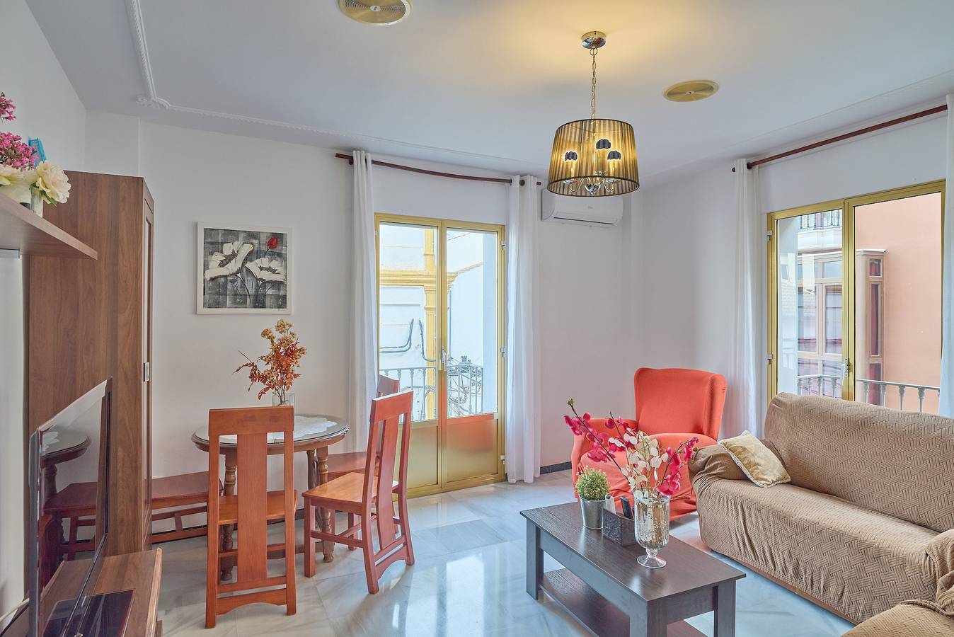 Casa Vacanze 'Casa Filo Vistas Montaña' con Vista Montagna, Wi-Fi e Aria Condizionata in Rute, Sierras Subbéticas