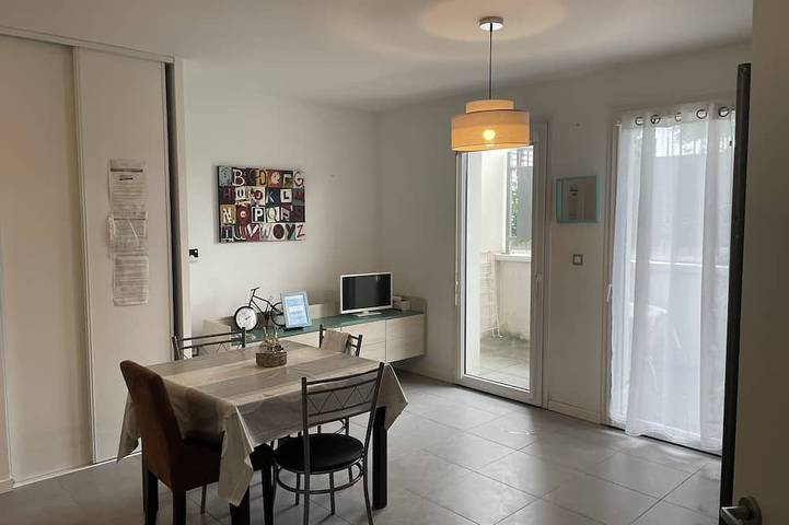 Gîte pour 3 personnes, avec balcon et jardin dans Office De Tourisme De Chatelaillon Plage