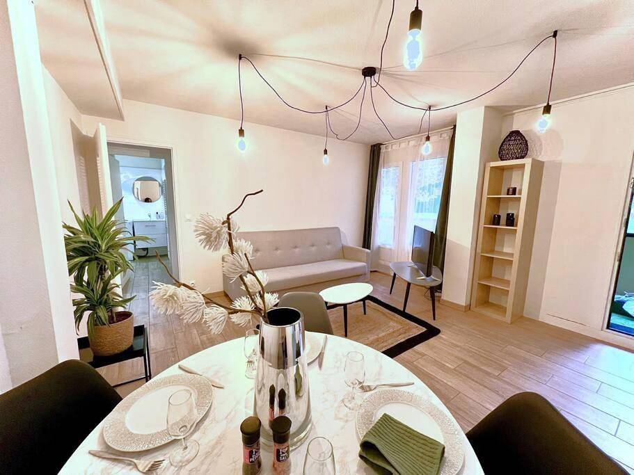 Appartement entier, Spacieux T2 avec extérieur in Marignier, Région de Bonneville