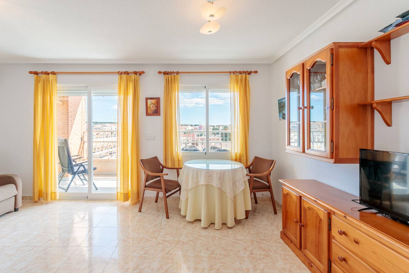 Apartamento entero, Apartamento 'Lidia En Santa Pola' con vistas al mar, Wi-Fi y aire acondicionado in Santa Pola, Costa Blanca