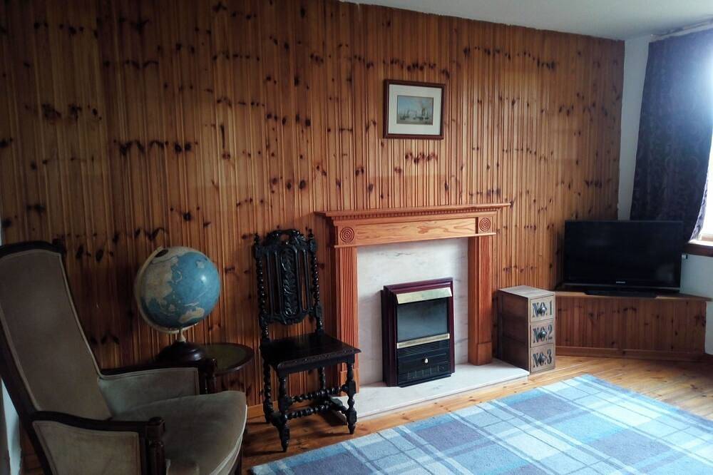 House, village newburgh, ellon. walking distance to beach and golf in Aberdeenshire