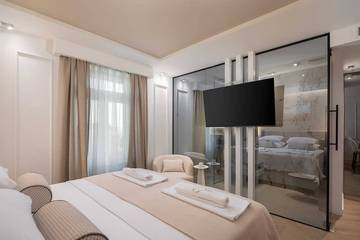 Villa for 2 People in Split, Split-Dalmatia, Photo 2