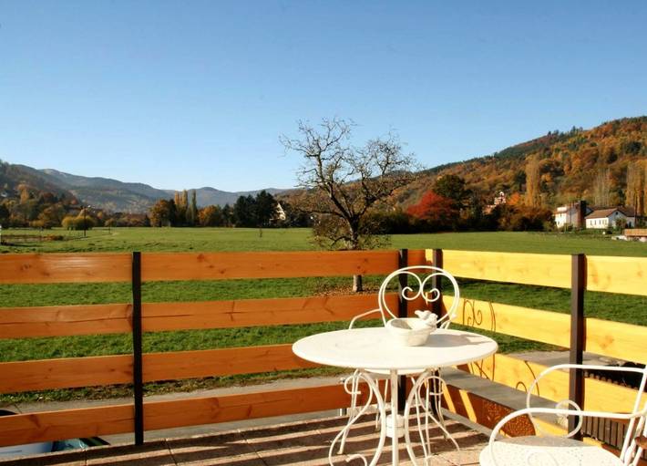 Gîte pour 4 personnes, avec Balcon ainsi que Terrasse et Vue à Luttenbach-près-Munster