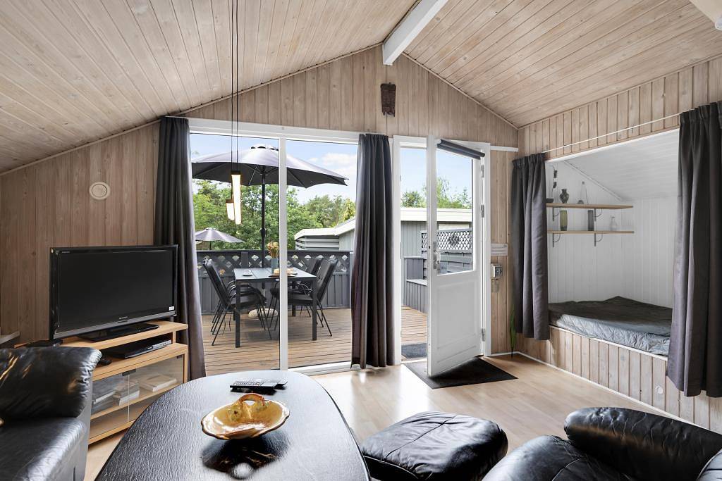 Gemütliches Ferienhaus mit Außenpool für die kleine Familie in Rønde, Djursland