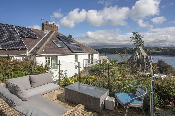 Cottage for 6 people, with Hot tub and Garden on the Isle of Anglesey