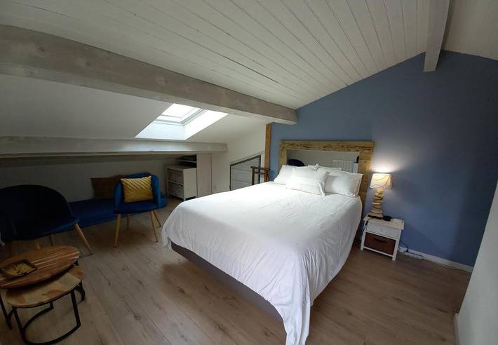 Chambre d’hôte pour 3 personnes, avec Jardin à Carignan-de-Bordeaux