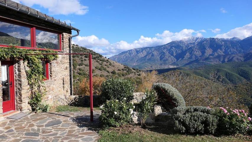 Location de vacances pour 6 personnes, avec Terrasse et Vue à Jujols