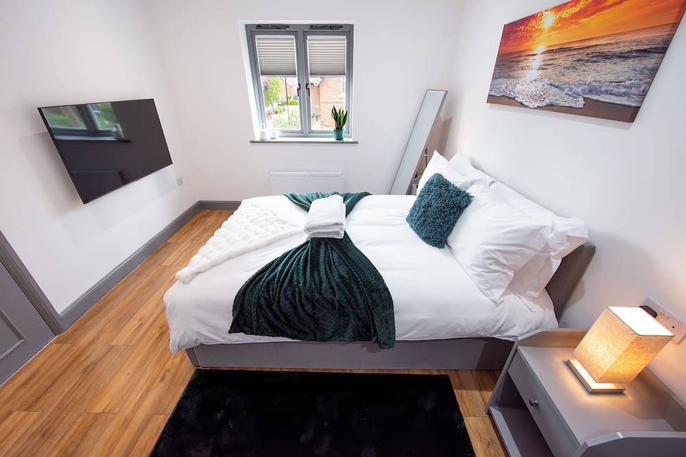 Cosy & Stylish 3 Bedroom House, 2 Free Parking, Free Wifi, 5 min to Station in Colchester, Essex