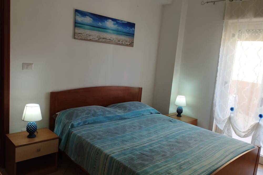 Entire apartment, Ponente house sea view in Milazzo, Messina Province