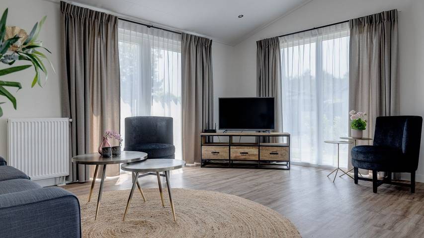 Chalet voor 6 personen, met tuin en zwembad in Veldhoven