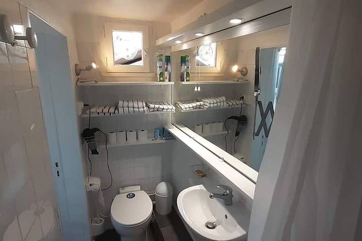 Maison 2 Personnes Avec Garage Terrasse 5 Minutes Tour Magne/proche Centre Ville in Nîmes, Nimes und Umgebung