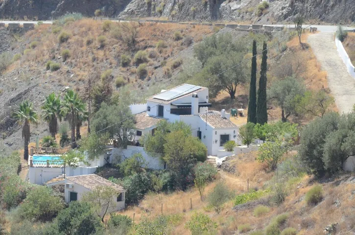 Apartamento de vacaciones para 2 personas, con vistas además de piscina y jardín - 1