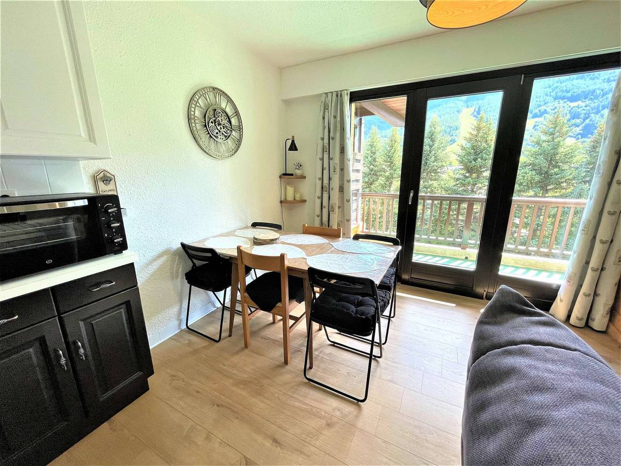 Ganze Wohnung, Studio mit Bergbereich in La Salle-les-Alpes, privater Parkplatz in La Salle-les-Alpes, Serre Chevalier