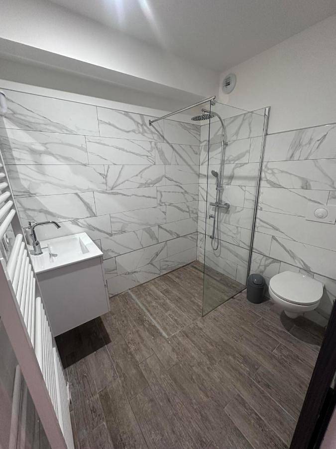 Appartement entier, U Terzu - Appart neuf spacieux in Aléria, Arrondissement de Corte