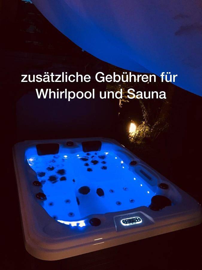 Ganze Wohnung, Ferienhaus Strandgut mit Outdoor Whirlpool und Garten in Petershagen/Eggersdorf, Märkische Schweiz-Oderland