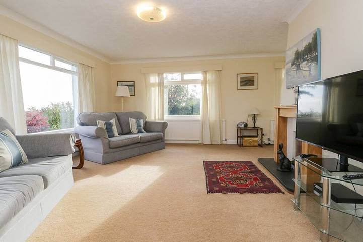 Cottage for 6 people, with garden, with pets in Grange-over-Sands