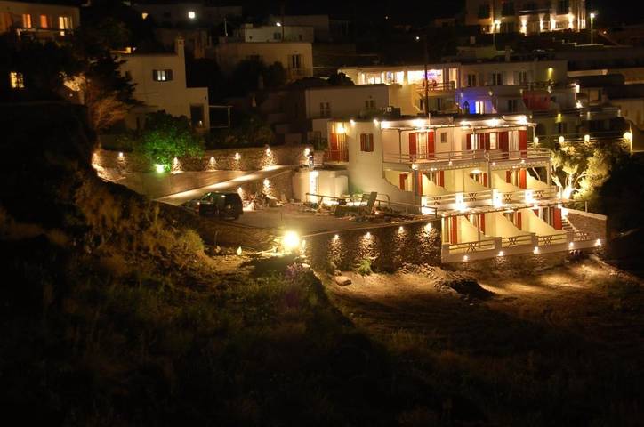 BnB für 2 Personen, mit Balkon und Whirlpool auf Mykonos