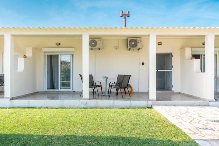 Holiday rental for 4 people, with garden in Rhodes