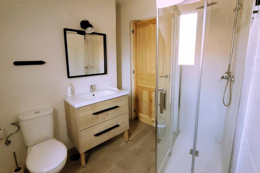 Apartamento entero, V5 atico Casa Castillo Vut 2ª entreplanta in La Adrada, Provincia de Ávila