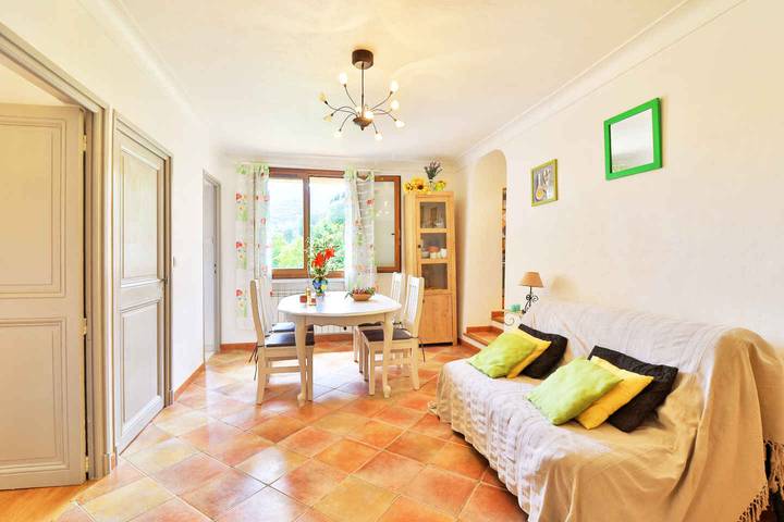 Gîte pour 6 personnes, avec jardin, adapté aux familles à Le Bar-sur-Loup - 2