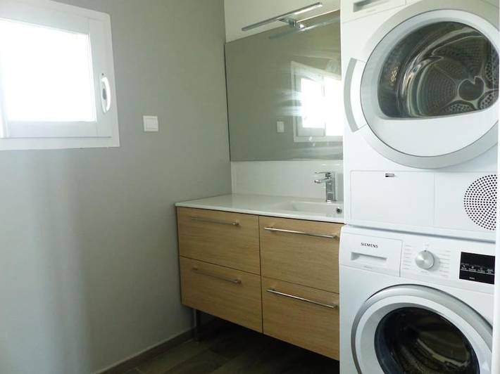 Location de vacances pour 6 personnes, avec jardin ainsi que vue et piscine à Saint-Sulpice-de-Faleyrens - 2