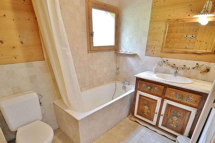 Ganze Wohnung, Superbes Triplex dans Chalet Traditionnel au Pied des Pistes - 8 Couchages, Terrasse et Garage in Le Grand-Bornand, Annecy und Umgebung
