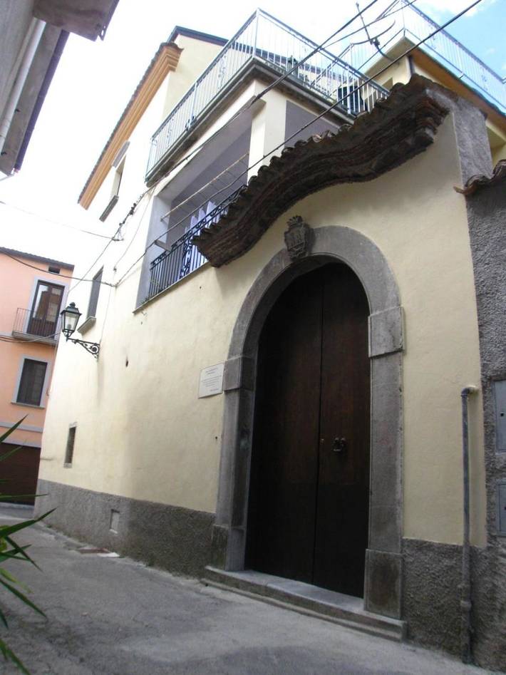 B&b per 6 persone, con Balcone e Terrazza nonché Giardino a Laino Borgo
