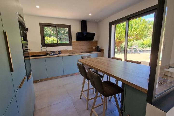 Gîte pour 7 personnes, avec jardin à Monoblet - 4