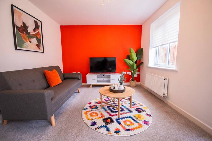 House Sleeps 7 with Garden in Wolverhampton, Région de Birmingham