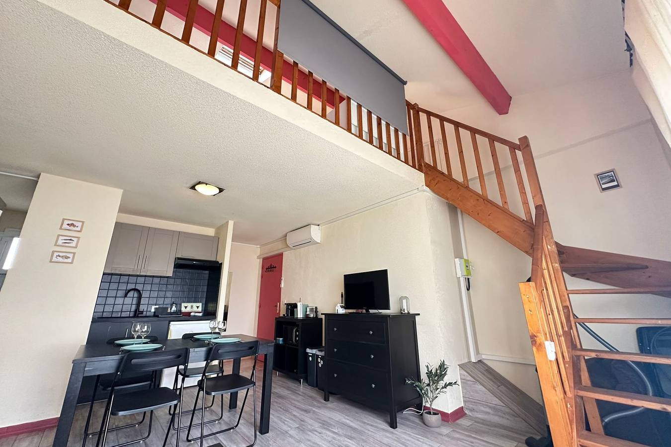 Entire studio, Le Petit Marius – Duplex climatisé avec parking au Grau-du-Roi in Le Grau-du-Roi, Côte d'Améthyste