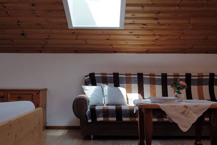 Ganze Wohnung, Ferienwohnung Kampenwand, 55 qm Obergeschoss, 2 separate Schlafzimmer in Riedering, Chiemgauer Alpen