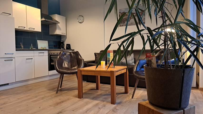 Ferienwohnung für 4 Personen, mit Terrasse und Seeblick in Brandenburg an der Havel