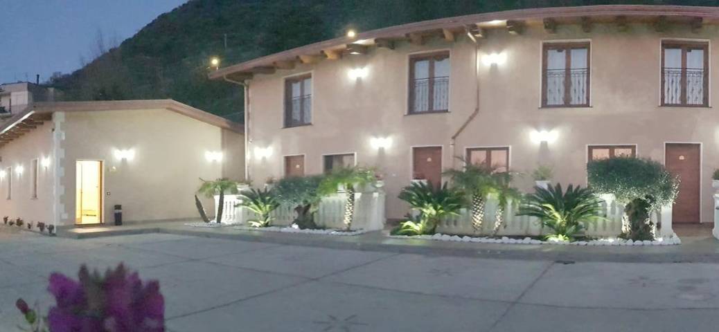 Chambre d’hôte pour 2 personnes, avec jardin et piscine à Castellammare di Stabia - 3