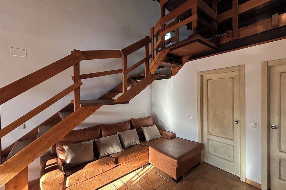 Rural paradise amidst olive trees and unique sunsets in Arahal, Sevilla Provinz