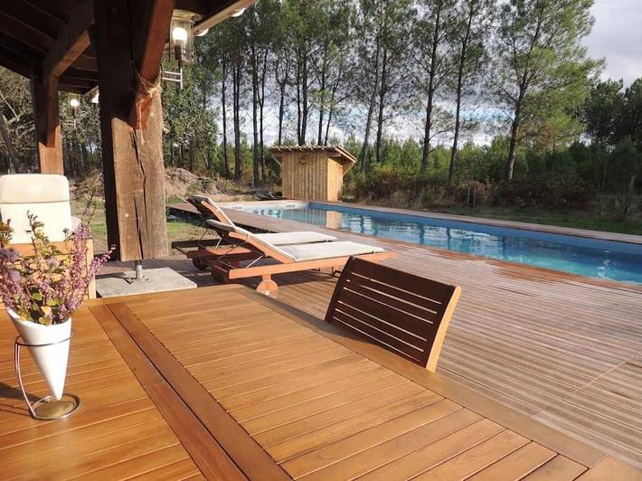 Location de vacances pour 15 personnes, avec Terrasse ainsi que Jardin et Piscine à Belin-Béliet