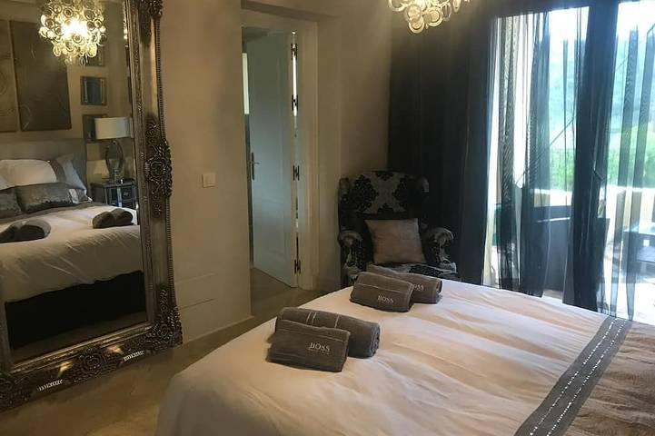 Finca für 6 Personen, mit Whirlpool und Pool sowie Garten in Casares - 3