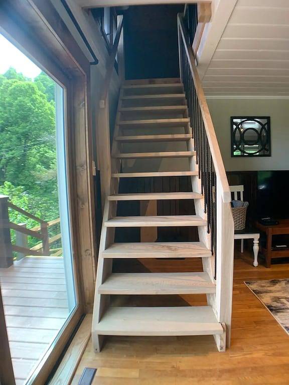 Secluded & Romantic, Blowing Rock, Views, Hot tub - The Red Rover in Blue Ridge Parkway, Caldwell County