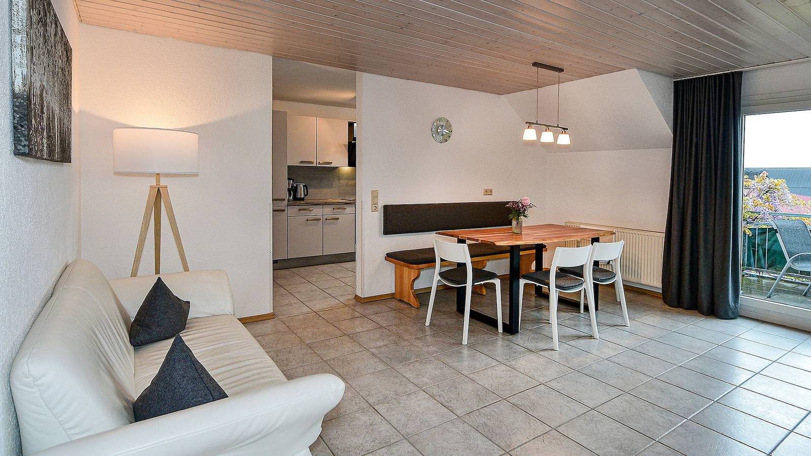 Ganze Wohnung, Ferienwohnung '3' mit Seeblick, Gemeinschaftsterrasse und Wi-Fi in Lindau, Bayerisch Schwaben