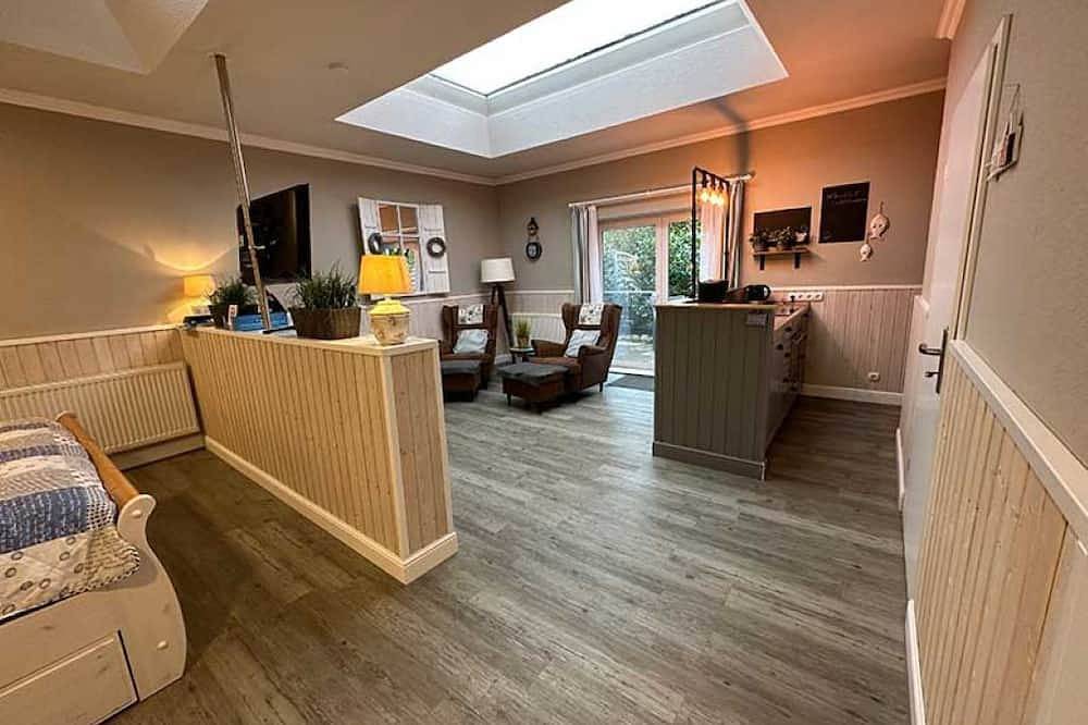 Ganze Wohnung, Gartenwohnung zentral zw. Bremerhaven, Wremen, Dorum & Cuxhaven in Langen (Geestland), Geestland